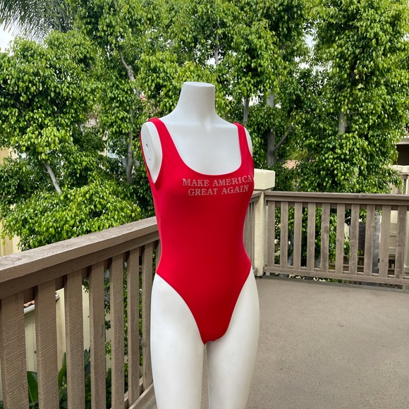 🇺🇸 Maga Swimsuit one Piece American flag - Picture 11 of 14